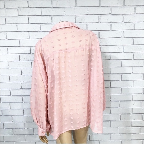 Asos Women’s Textured Pink Button Down Top - Picture 6 of 6